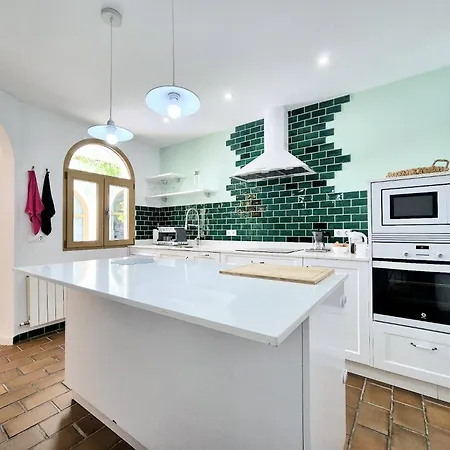 Bhost - Palace Cordoba