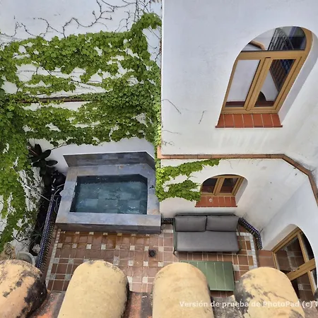 Bhost - Palace Kordoba