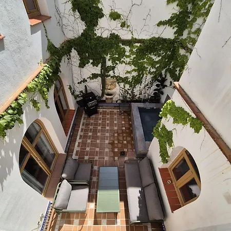 Bhost - Palace Cordoba