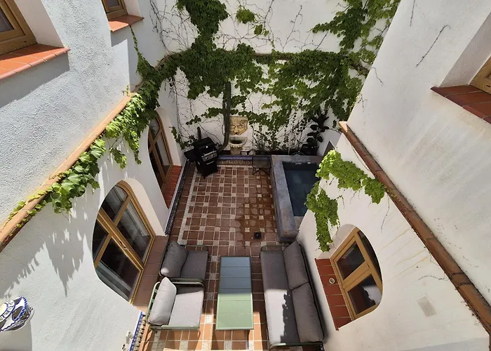 Bhost - Palace Cordoba